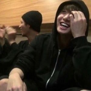 Meet your Posher, Neekie